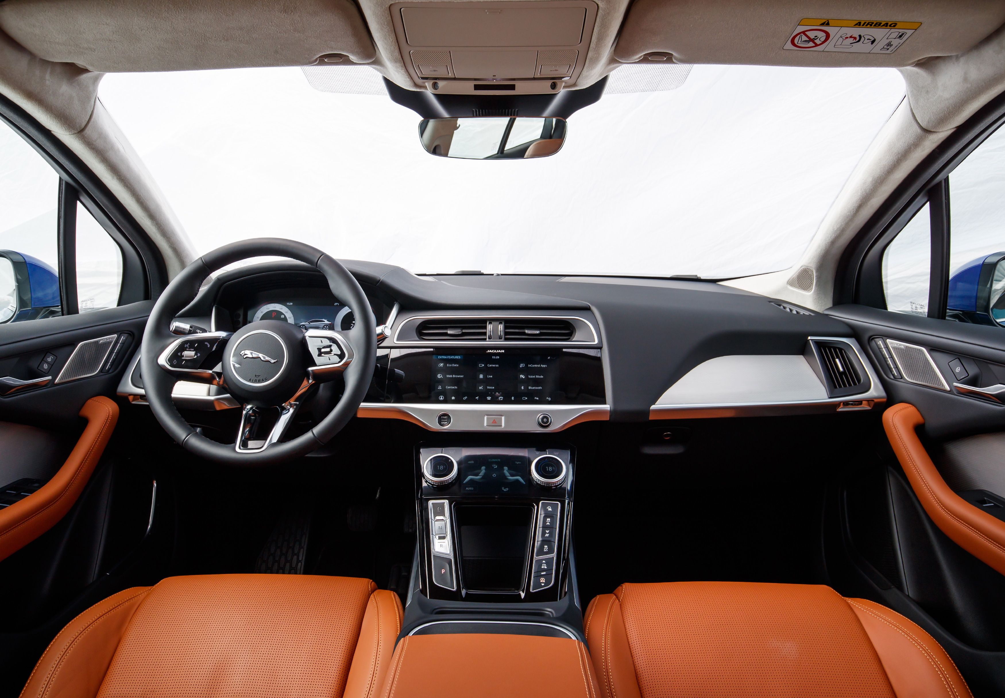 2024 Jaguar I-Pace galeri görseli