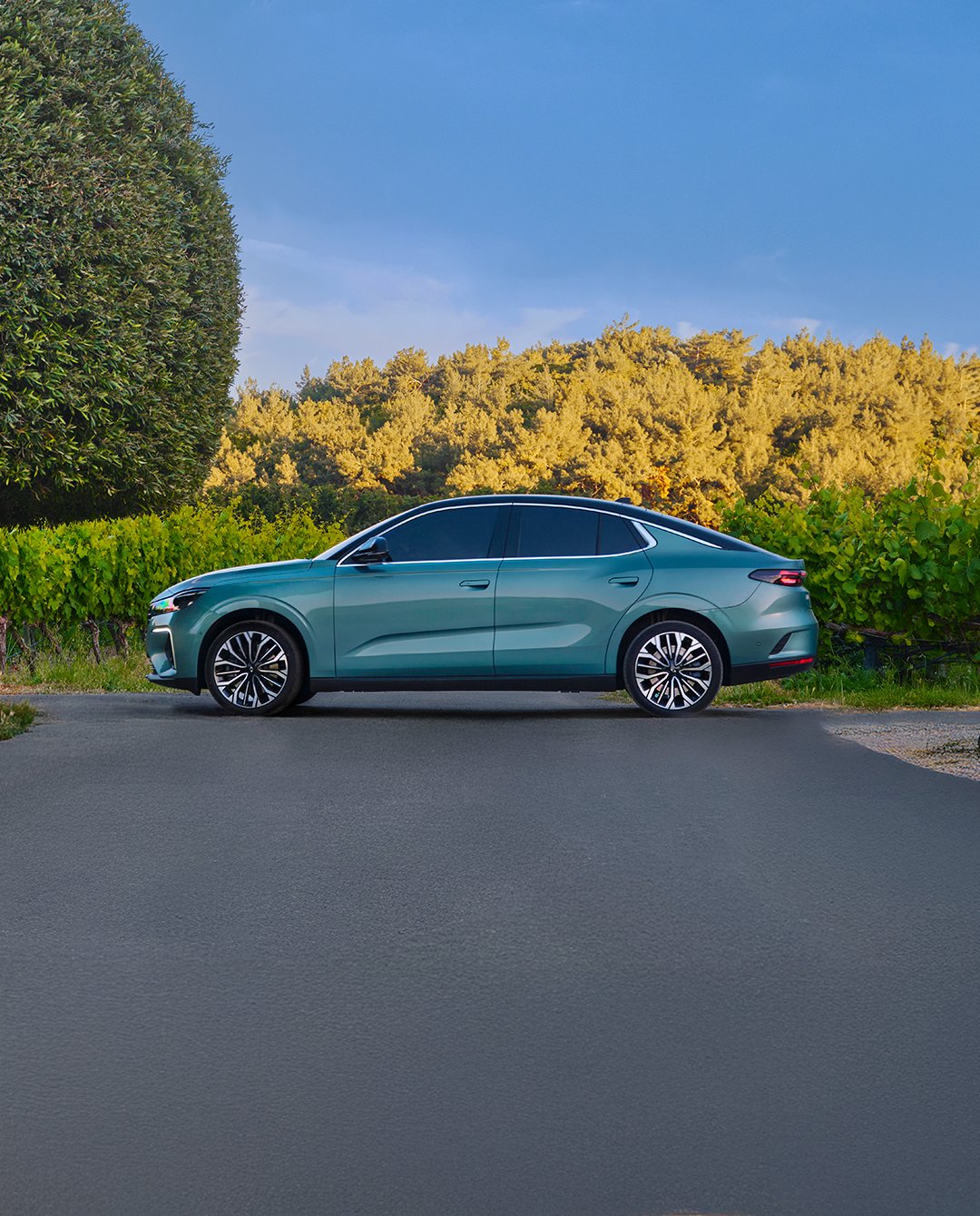 Togg Sedan T10F Standart Menzil (RWD) galeri görseli