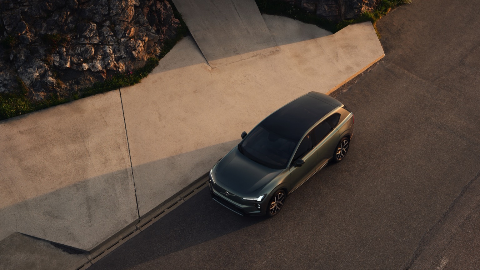 Volvo EX60 P6 galeri görseli